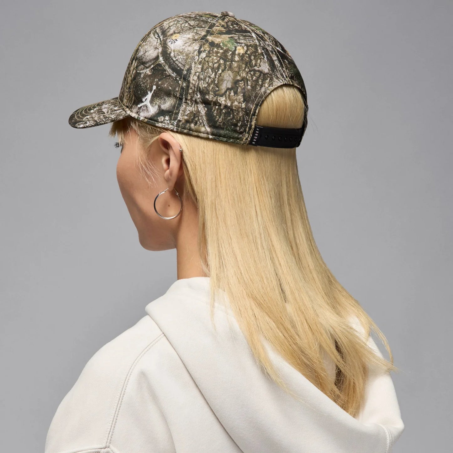 Jordan Rise Cap Structured Curved Brim Realtree Snapback