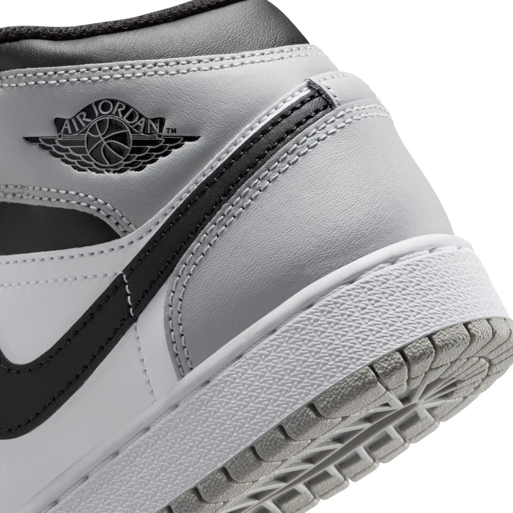 AJ 1 Mid -Youth