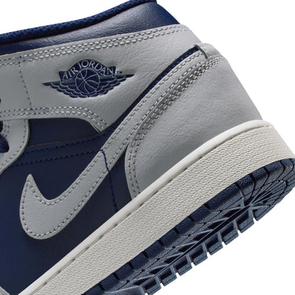 AJ 1 Mid -Youth