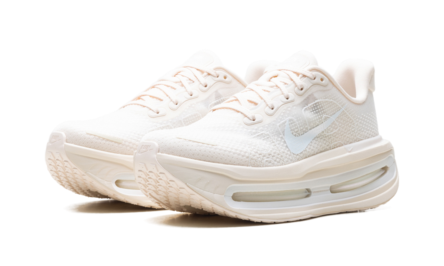 Vomero Premium WMNS"Chalk" IQ8102 100