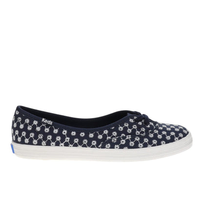 The Mini Daisy Eyelet Slip On Sneakers