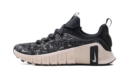Free Metcon 6 SE WMNS"Black Silt Red" HV2017 001