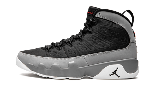 9 Retro "Particle Grey" CT8019 060