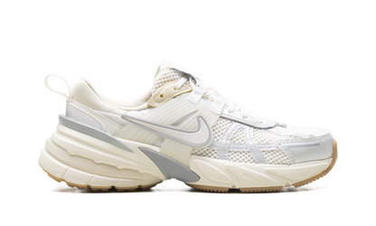 V2K Run WMNS"White Photon Dust Fir" FD0736 108