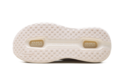 Vomero Premium WMNS"Chalk" IQ8102 100